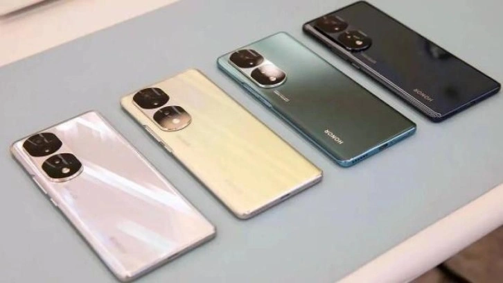 Amiral gemisi telefon HONOR 70 Türkiye'ye geliyor