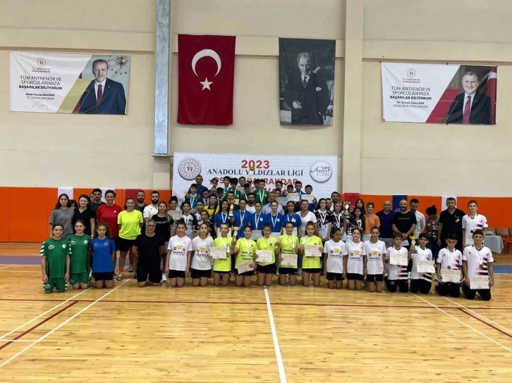 ANALİG Türkiye Badminton şampiyonları belli oldu
