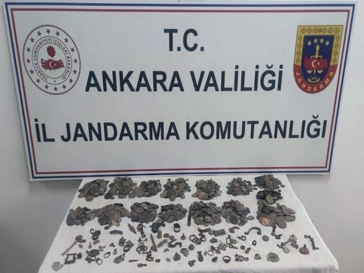 Ankara’da bin 600 parça tarihi eser ele geçirildi
