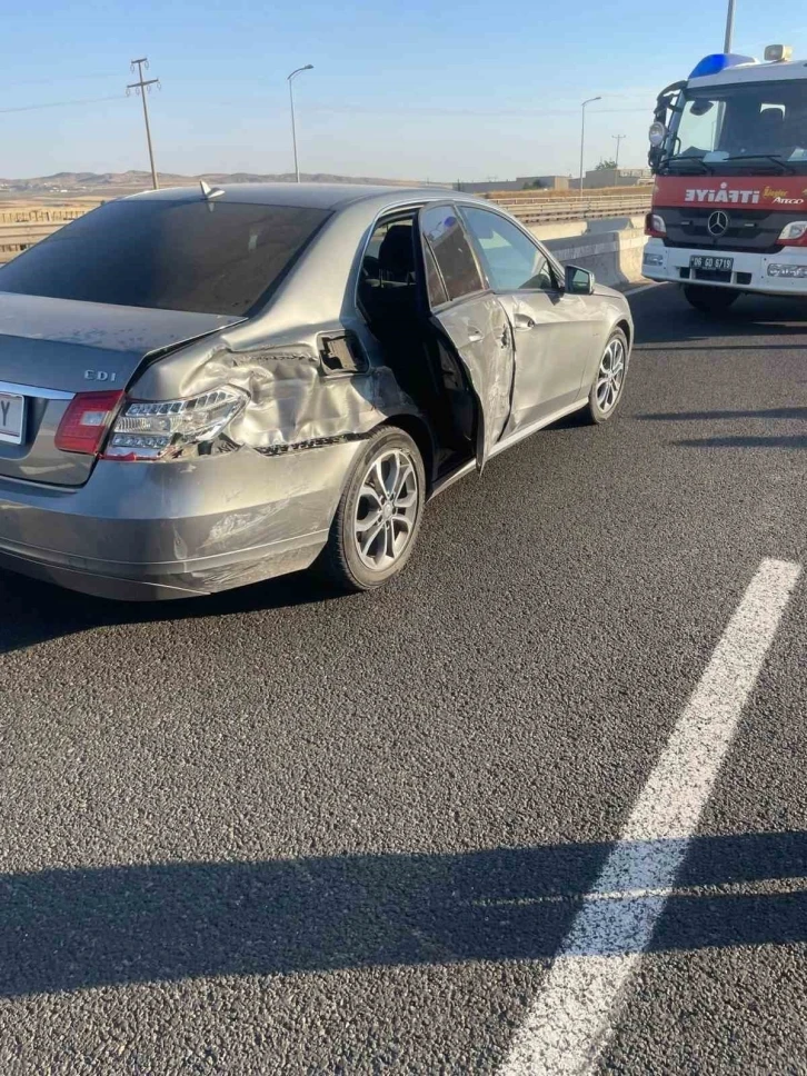 Ankara’da işçi servisi minibüse ve ardından tıra çarptı: 21 yaralı
