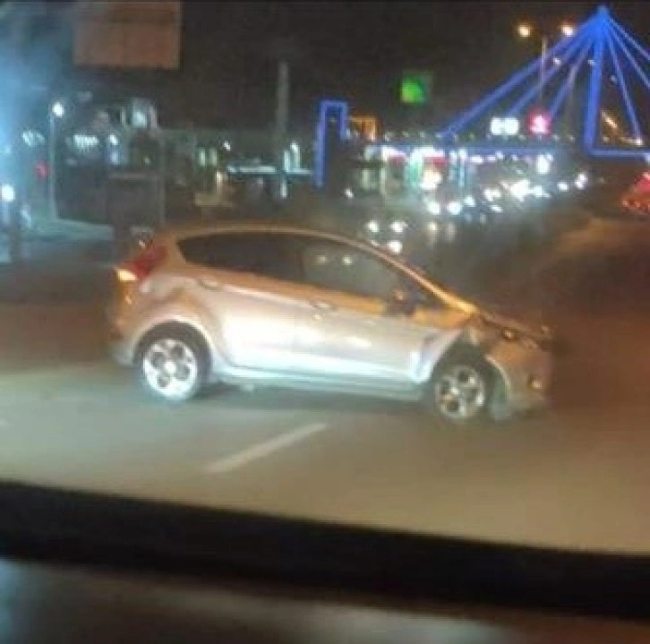 Ankara'da Trafiğe Yansıyan Kaza Anı