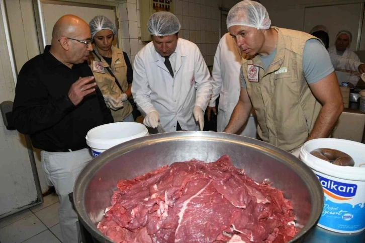 Ankara’daki restoranlarda gıda denetimi yapıldı
