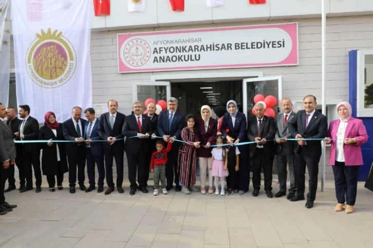 Anne babaları hastanede çalışırken onlar eğitim alacak
