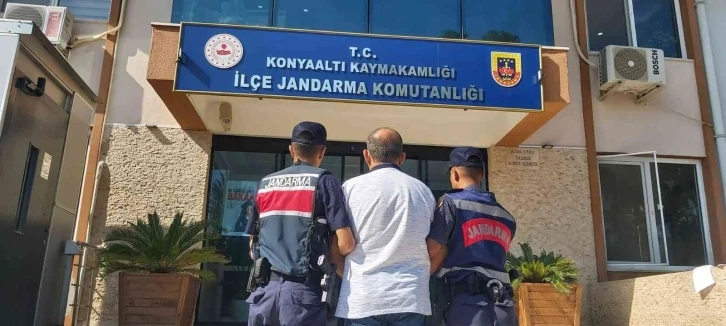 Antalya’da 90 suç kaydı bulunan şüpheli yakalandı
