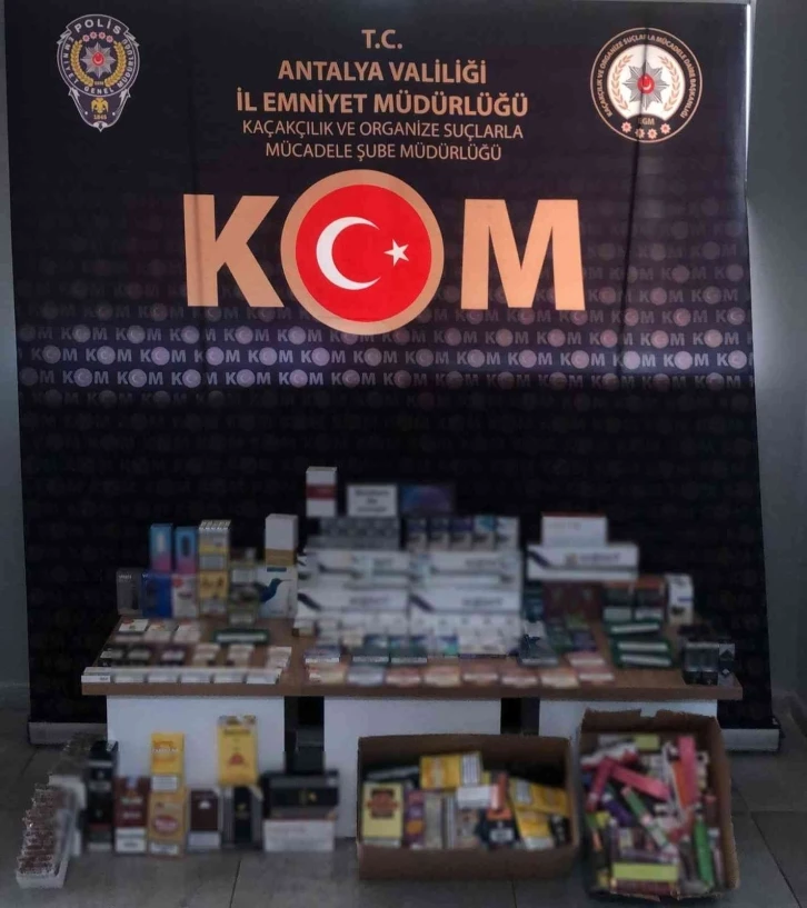 Antalya’da gümrük kaçağı sigara ve tütün ürünleri ele geçirildi
