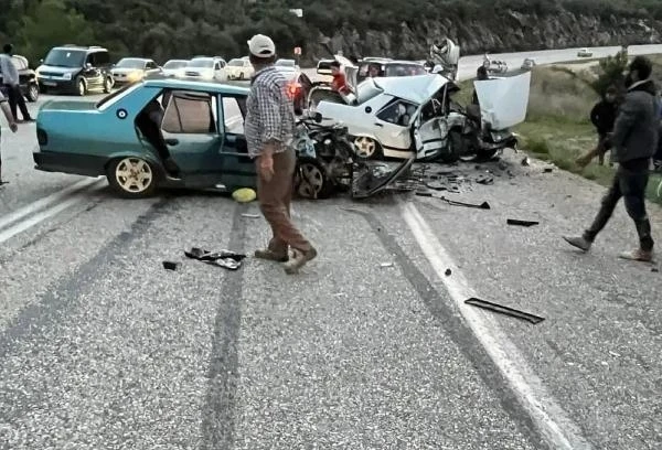 Antalya’da kaza; 3 yaşındaki Mustafa Poyraz öldü, 8 yaralı