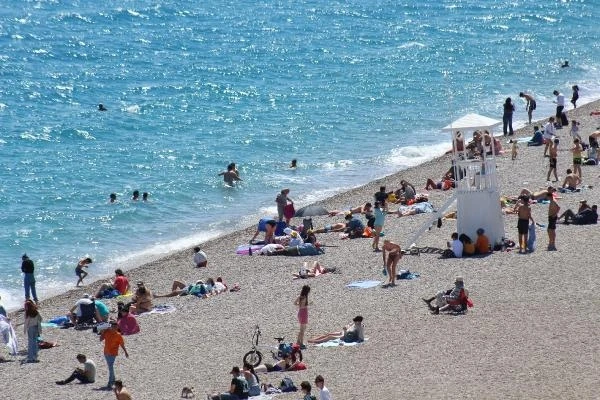 Antalya'da yazı aratmayan görüntüler