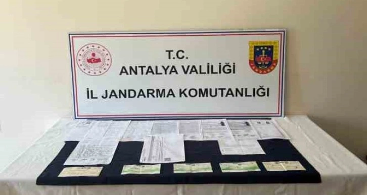 Antalya merkezli 3 ilde mal varlığını aklama operasyonu: 6 gözaltı