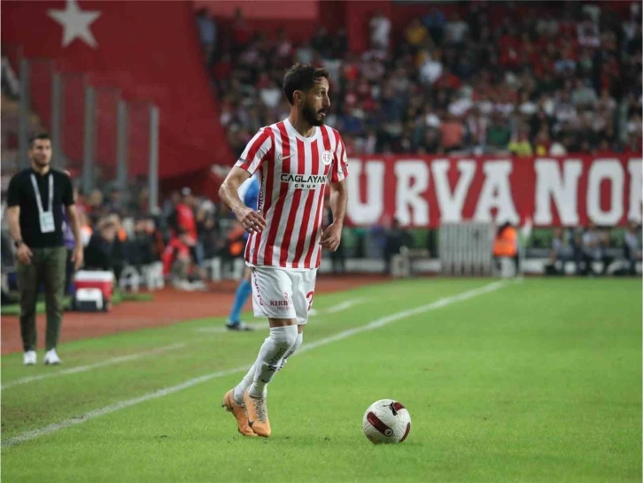 Antalyaspor’da Jehezkel 4 attı, 6 kazandırdı
