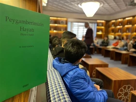 “Ara Dönem Gençlik Kampı” Diyanet Gençlik Merkezlerinde başladı
