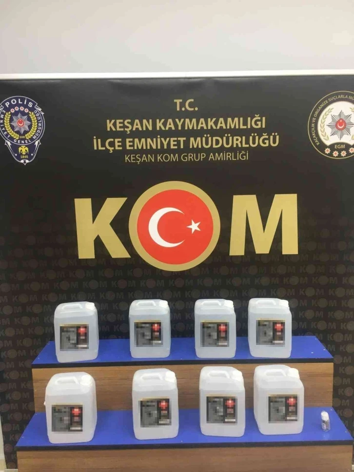 Arama yapılan otomobilde 40 litre etil alkol ele geçirildi
