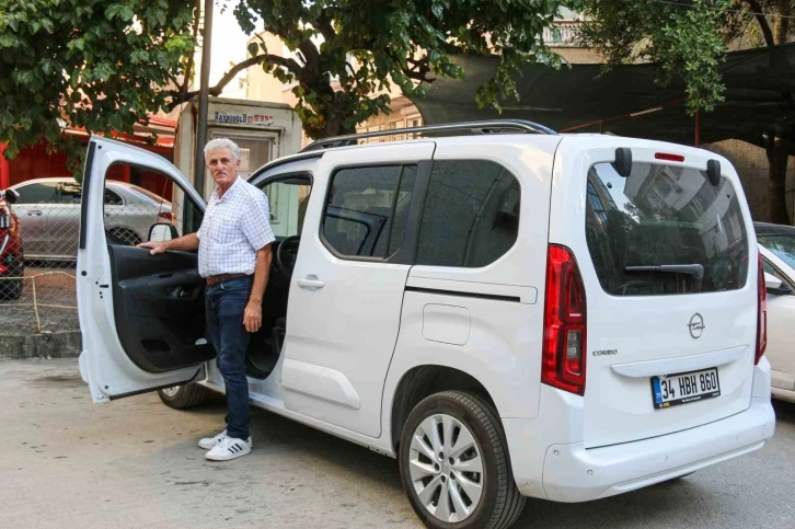 Arazi satarak sıfır araç aldı, 200 metre sonra hayatının pişmanlığını yaşadı
