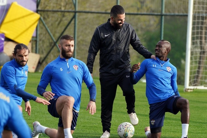 Arda Turan, Eyüpspor ile ilk antrenmanına çıktı