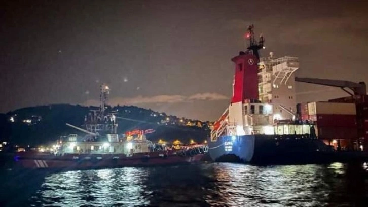 Arıza yapan gemi çekildi, İstanbul Boğazı gemi trafiğine açıldı