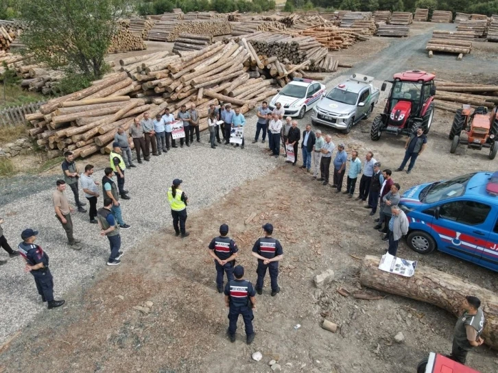 Artan iş kazalarını önlemek için jandarma ekiplerinden orman işçilerine eğitim
