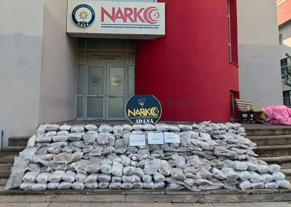 'Aşil' kamyonette 166 kilo skunk buldu; 2 tutuklama