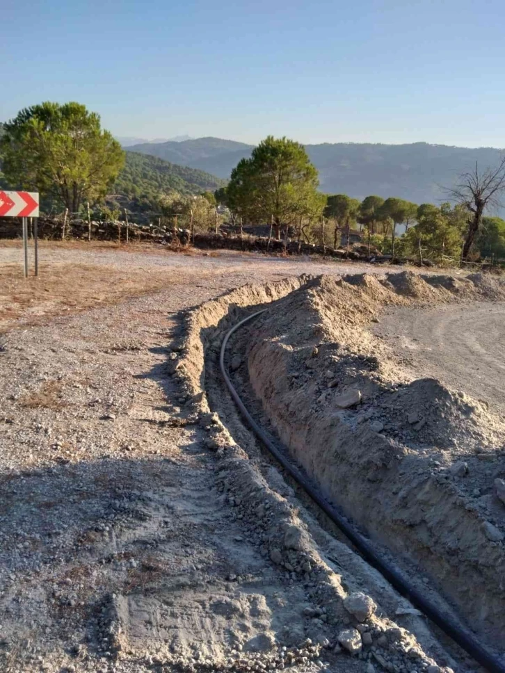 ASKİ, Koçarlı’nın Gaffarlar Mahallesi’nde su sevinci yaşattı
