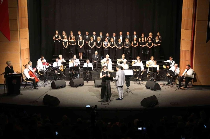 Atakum Belediyesi Türk Sanat Müziği Korosu’ndan bahar konseri
