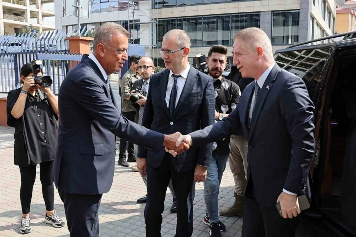 Ataşehir Belediye Başkanı İlgezdi: "Gümrük ile hal alanlarının kaldırılması gerekli"
