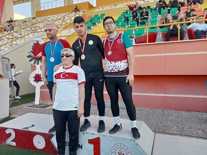 Atletizm Şampiyonası’nda madalya yağmuru
