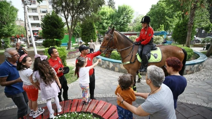 Atlı polisler vatandaşın can ve mal güvenliği için sahada
