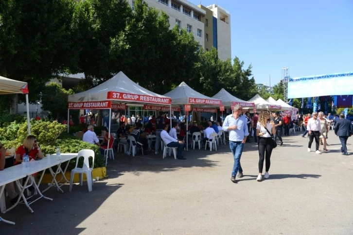 ATSO seçimlerinde oy verme işlemi devam ediyor
