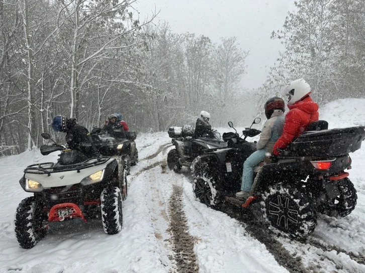 ATV’lerine atlayan grup karın keyfini böyle çıkardı
