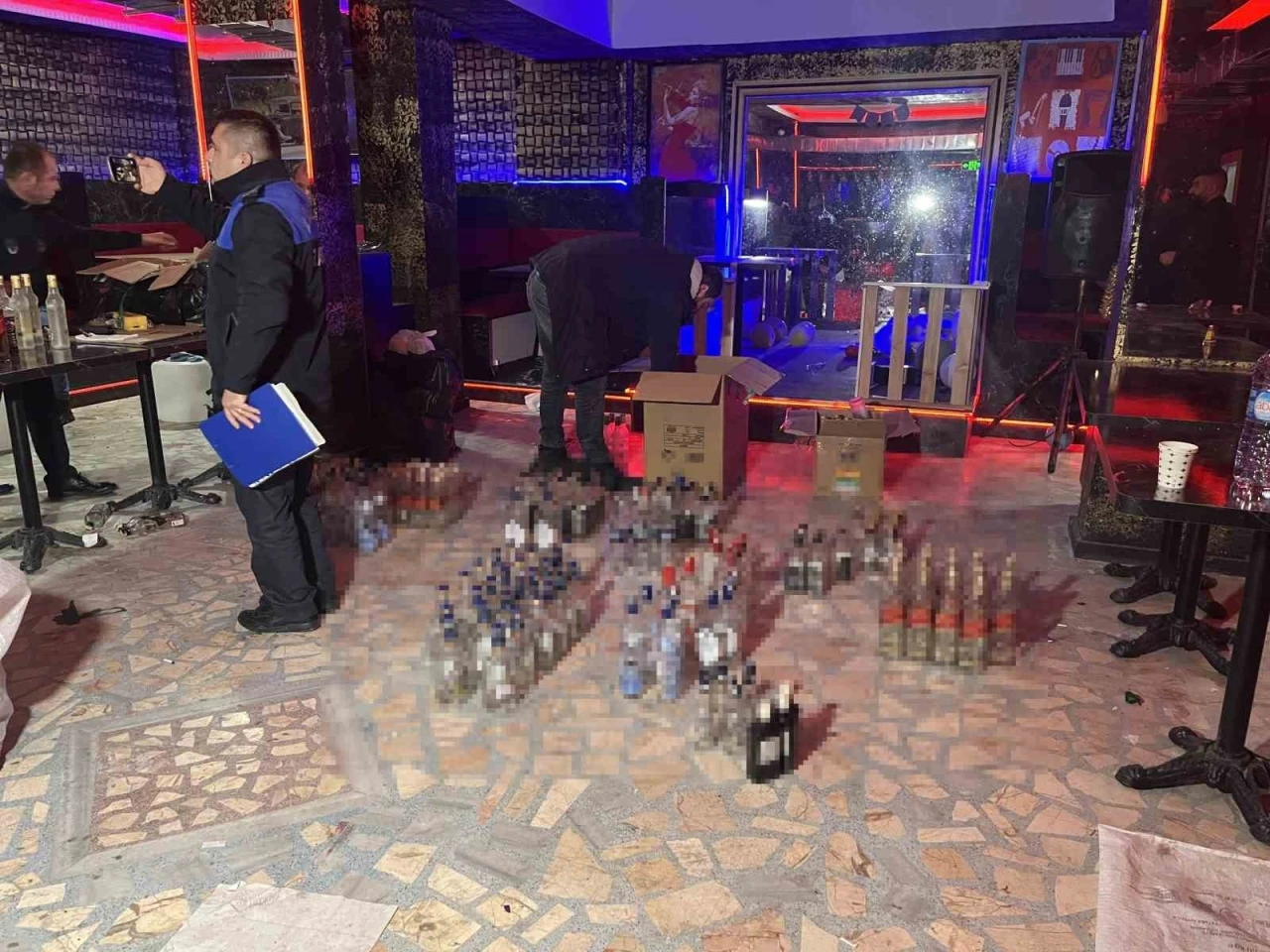 Avcılar’da sahte içki operasyonunda 25 litre etil alkol ele geçirildi
