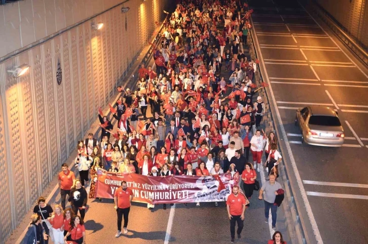 Avcılar’da vatandaşlar, Cumhuriyet Bayramı’nda konserlerle doyasıya eğlendi
