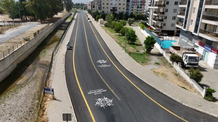 Aydın Büyükşehir Belediyesi Efeler Cumhuriyet Caddesi’ni yeniledi
