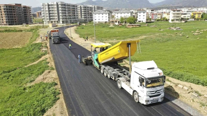 Aydın Büyükşehir Belediyesi, il genelinde yolları yeniliyor
