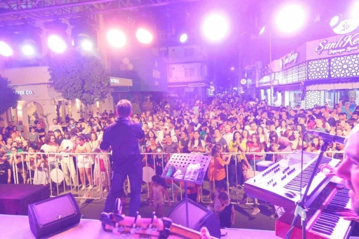 Aydın Büyükşehir Belediyesi yaz konserlerine devam ediyor
