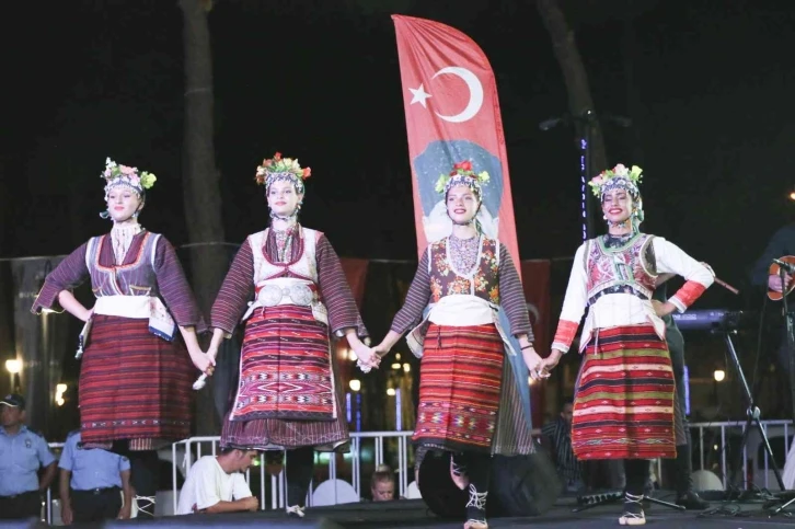 Aydın’da Makedonya ve Rumeli rüzgarı esti
