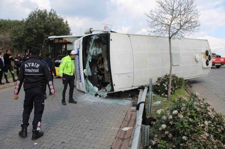 Aydın’da yolcu minibüsü devrildi: 28 yaralı
