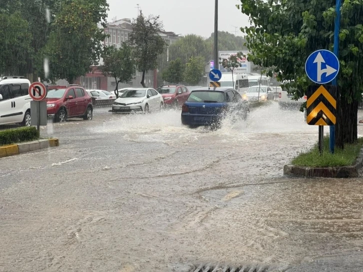 Aydın’ın kıyı kesimlerine sağanak yağış uyarısı
