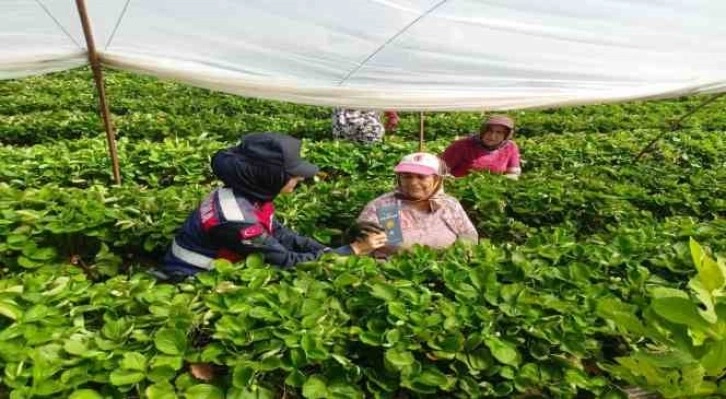 Aydın jandarması kadınları bilgilendirdi