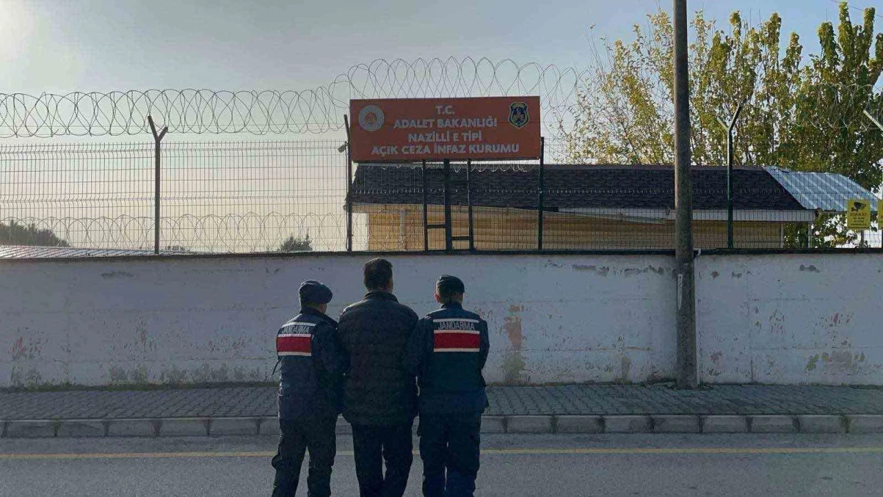 Aydın jandarmasından eş zamanlı ÇEMBER-51 operasyonu: 32 şahıs yakalandı
