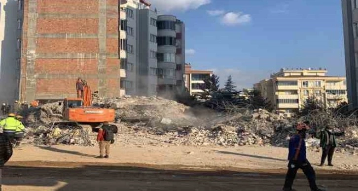 Ayşe Mehmet Polat Sitesi’nin müteahhidi tutuklandı