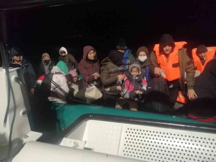 Ayvacık açıklarında 38 kaçak göçmen kurtarıldı
