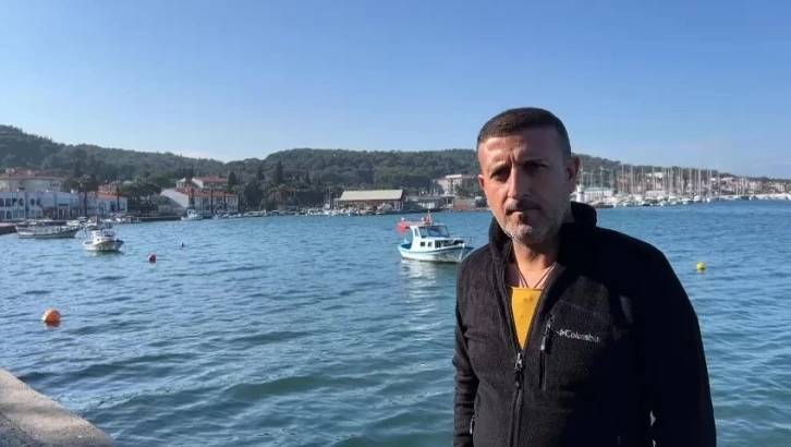 Ayvalık’ta yaklaşık 100 yaşındaki ölü Caretta Caretta sahile vurdu
