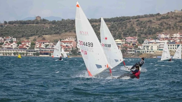 Ayvalık’ta Yelken Ligi ILCA ilk etap yarışları başladı
