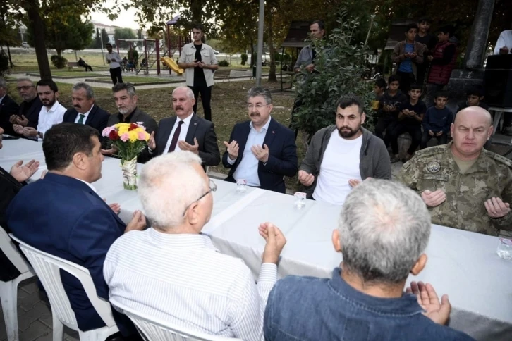 Baba ocağına dönen Gazi Caner İyin için mevlit okutuldu
