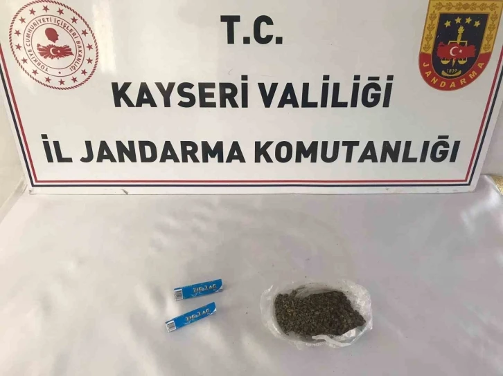 Baca Deliğinde Uyuşturucu Yakalandı
