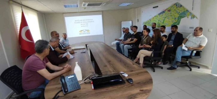 Bağlar Belediyesinden canlı yayında temizlik ürünleri ihalesi
