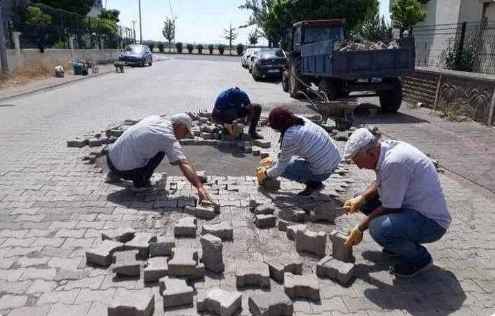 Bağlar Belediyesinden parke çalışmaları
