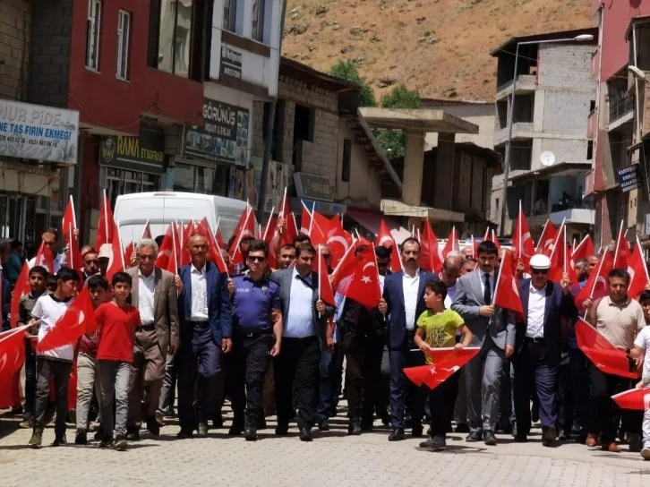 Bahçesaray’da 15 Temmuz şehitleri için anma töreni düzenlendi
