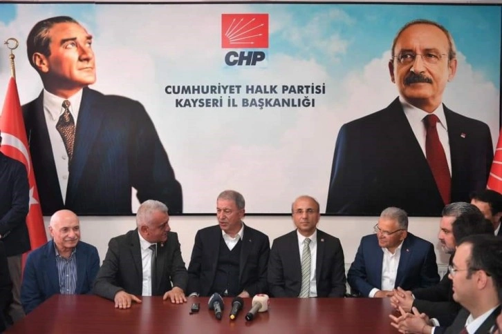 Bakan Akar, CHP ve İYİ Parti il başkanlıklarını ziyaret etti