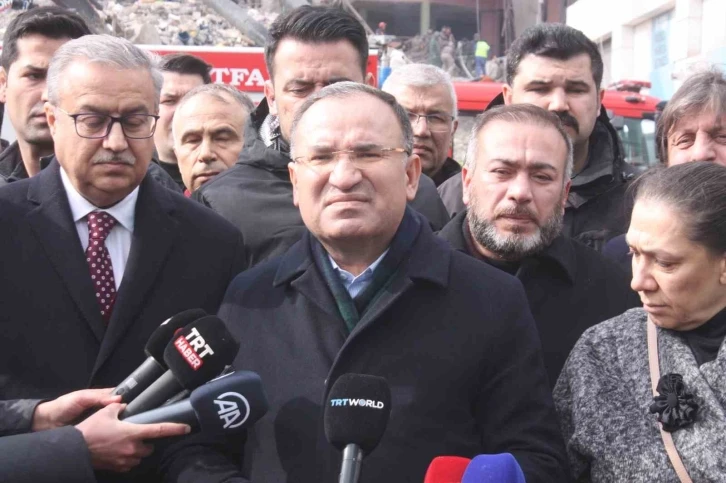 Bakan Bozdağ: “Diyarbakır’da 133 kişi vefat etti, 871 kişi yaralandı”
