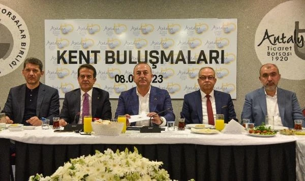 Bakan Çavuşoğlu: Avrupa'ya gaz tedariğine başladık