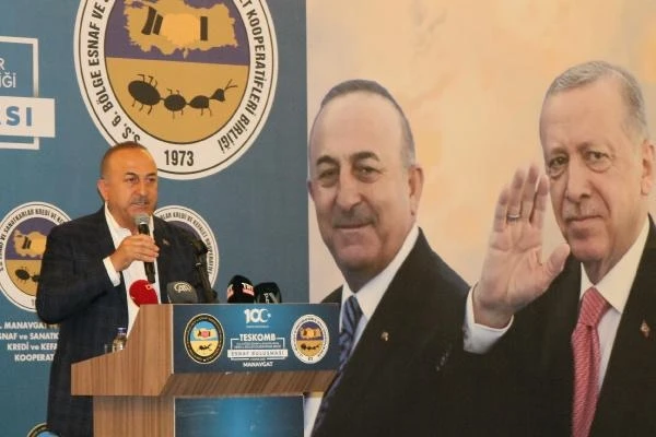 Bakan Çavuşoğlu: Gaz arama gemilerimizde çalışan yabancı teknisyenlere bile baskı yaptılar